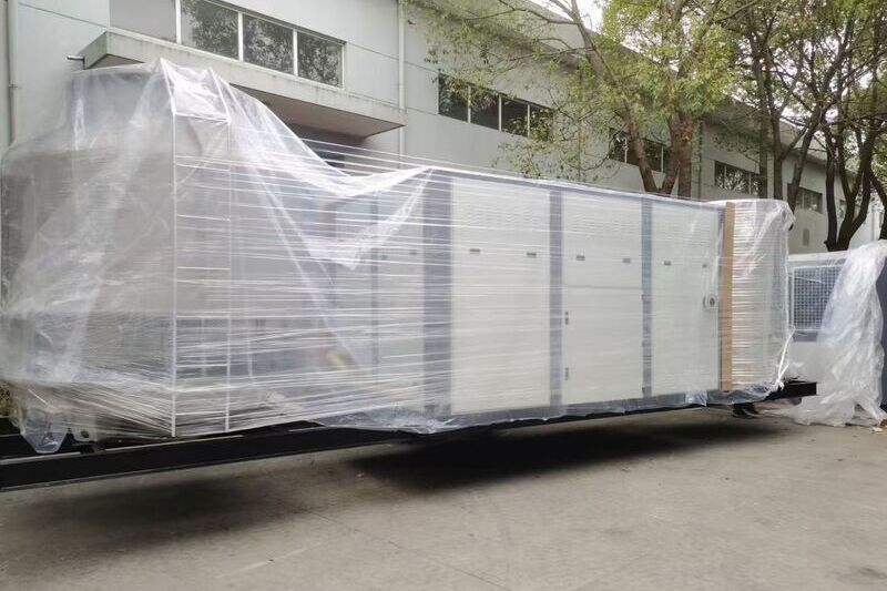 Integrated Water-Cooled Chiller with Cooling Tower